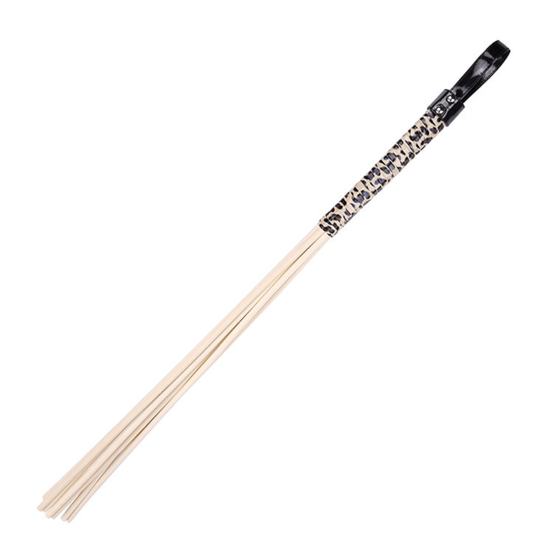 8 Strand Rattan Flogger Whip style B hardware and finish detail