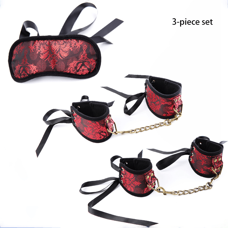 Decorative wrist cuff with leash hardware detail