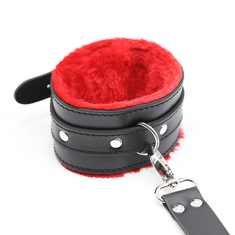 Lace Cross Wrist and Ankle Restraint Set style A hardware and finish detail