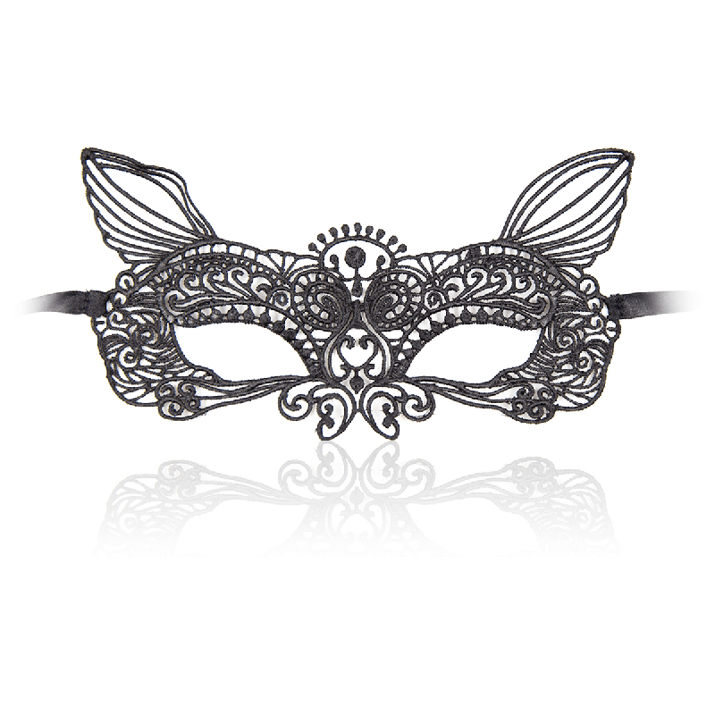 Lace Masquerade Eye Mask style K hardware and finish detail