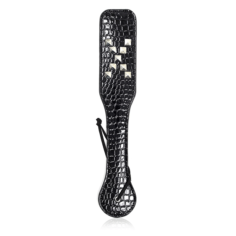 Pyramid Stud Crocodile Pattern Paddle style E hardware and finish detail