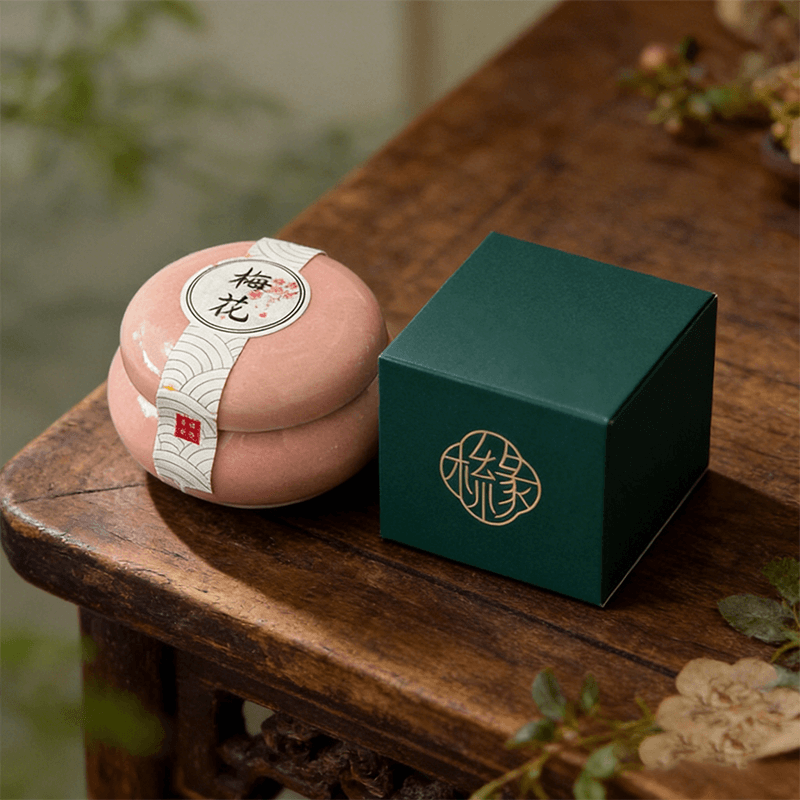 Plum Blossom ceramic solid perfume balm in traditional Chinese style jar